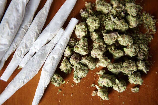 Free photo thc and cbd marijuana with joints