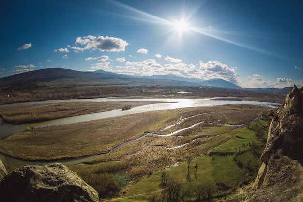 Бесплатное фото Река кура или мтквари, грузия