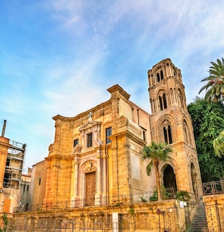 イタリア​、​シチリア島​、​パレルモ​の​提督​の​聖​マリア​の​マルトラーナ​または​共同​大​聖堂
