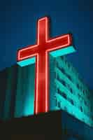 Free photo three-dimensional religious cross