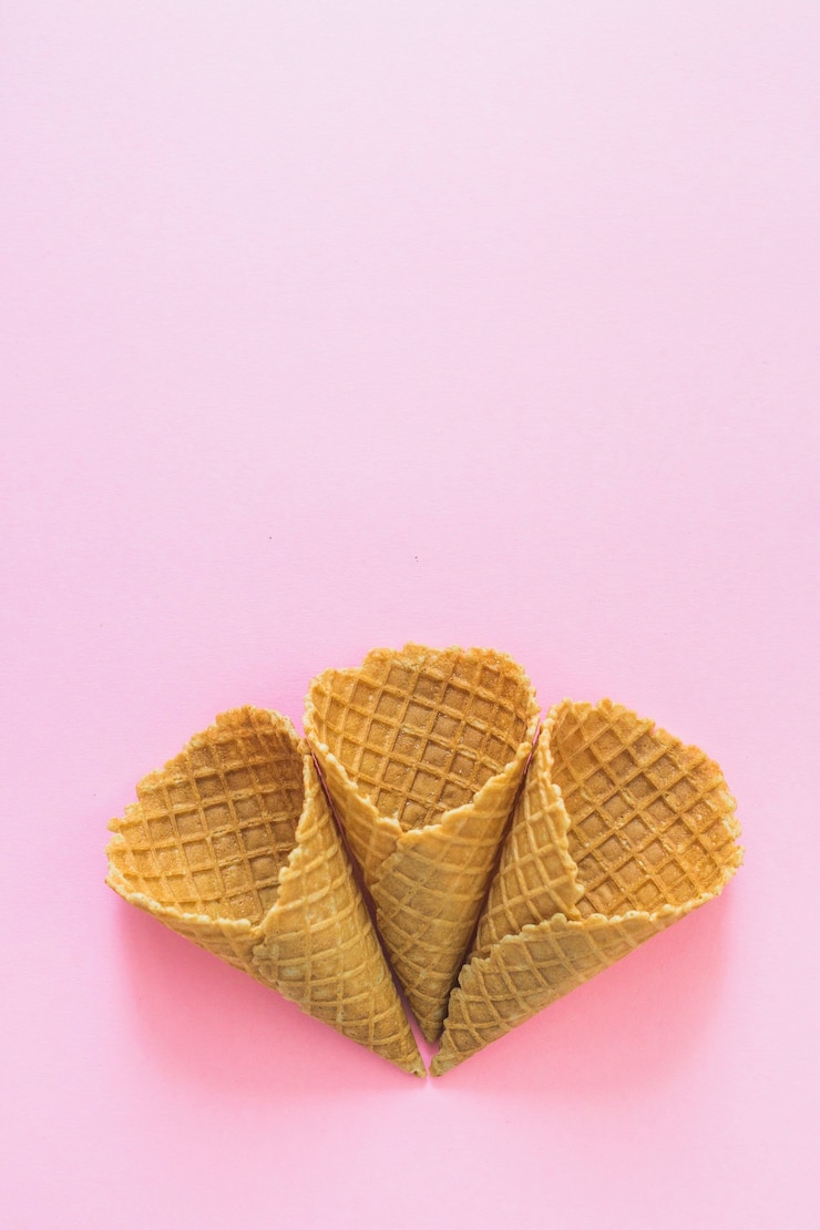 Free Photo three waffle cones