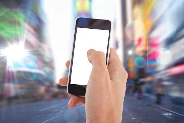 Бесплатное фото Большой палец прикосновения экран мобильного устройства