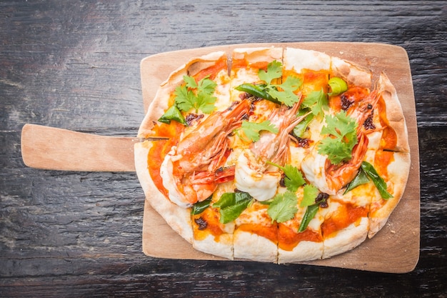 Tom yum Pizza