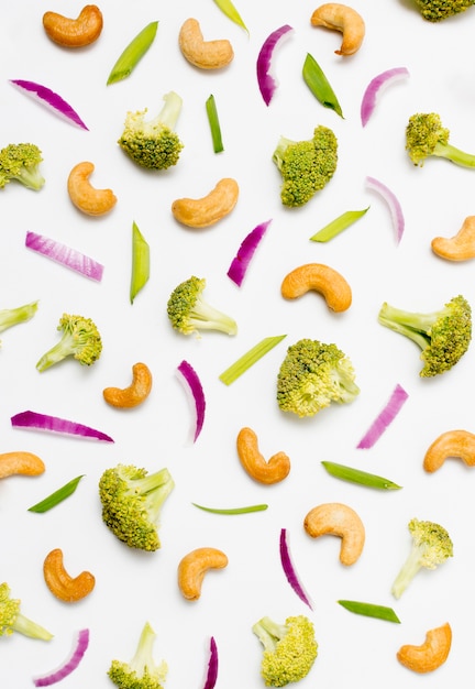 Top view assortment of broccoli on the table