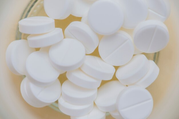 Free photo top view assortment with white pills