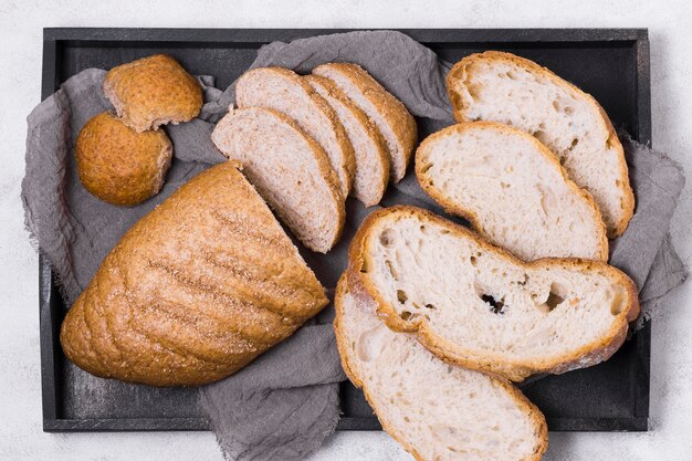 Top view baked slices of bread on tray