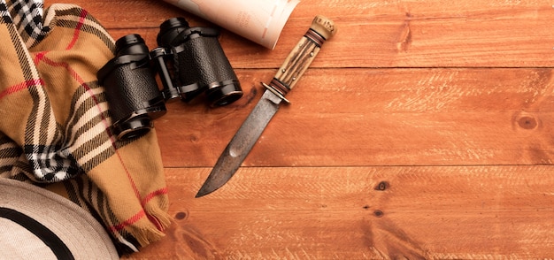 Top view binoculars and knife frame