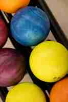 Free photo top view bowling balls arrangement