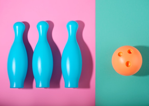 Top view bowling pins arrangement