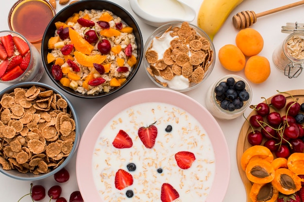 Foto gratuita concetto di colazione vista dall'alto