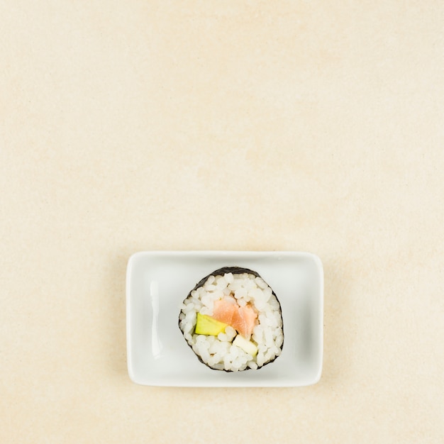 Free photo top view of california roll