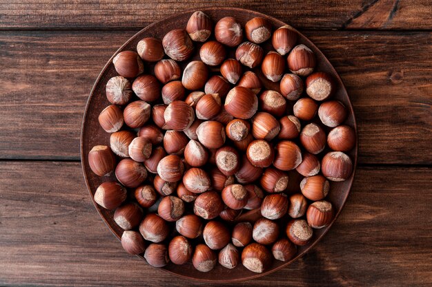 Free photo top view of chestnuts in bowl