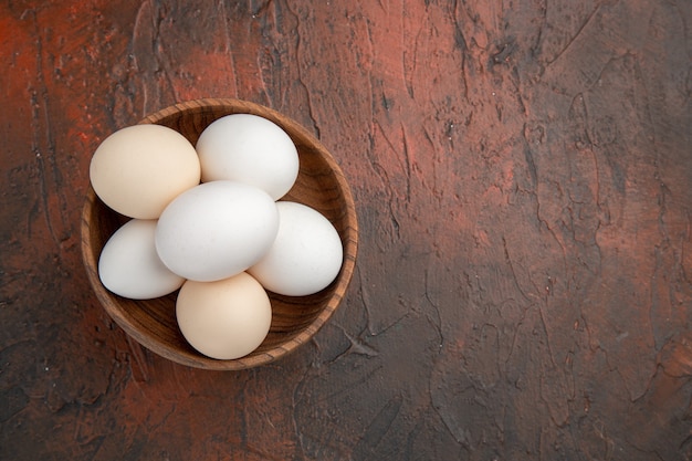 Free photo top view chicken eggs