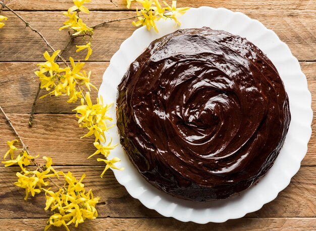 Foto gratuita budino al cioccolato vista dall'alto