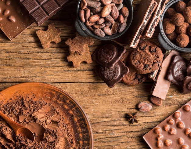 Assortimento di dolci al cioccolato vista dall'alto