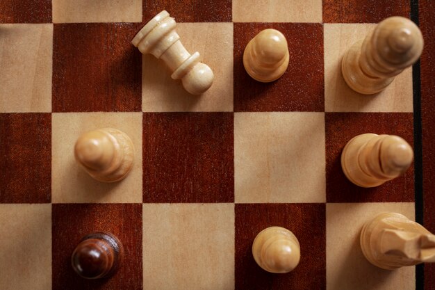 トップ ビューの古典的なチェス盤の静物