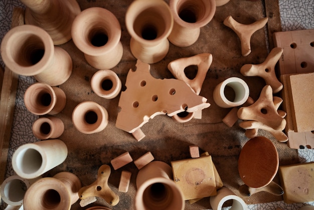 Top view clay pots arrangement