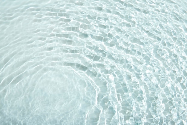 Vista dall'alto limpida struttura dell'acqua dell'oceano