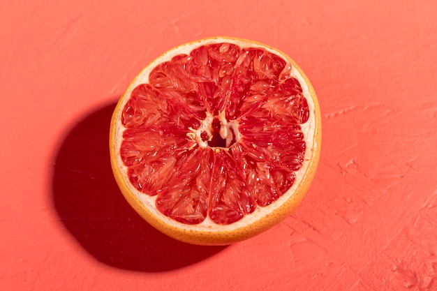 Free photo top view close up fresh grapefruit