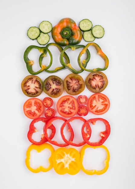 Free photo top view colorful assortment of vegetables