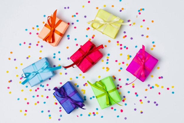 Gift Wrap Ribbon Images - Free Download on Freepik