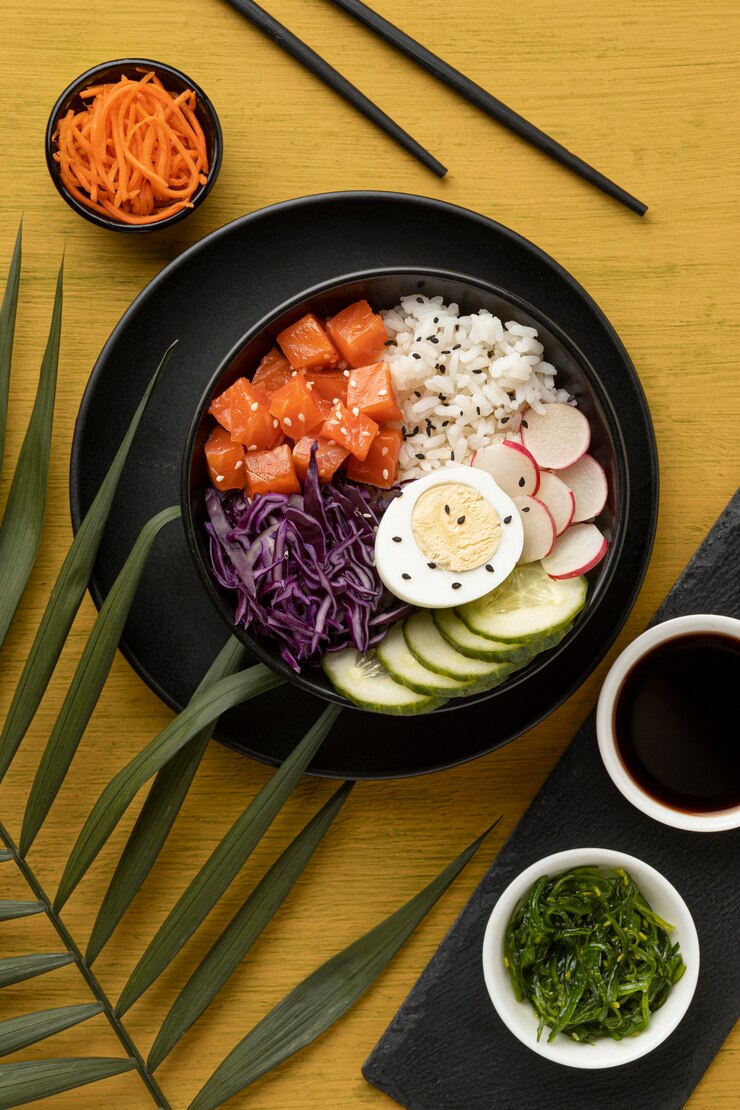 무료 Photo 맛있는 포크 그릇의 상위 뷰 구성