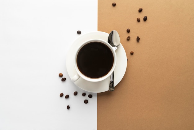 一杯のコーヒーの上面図