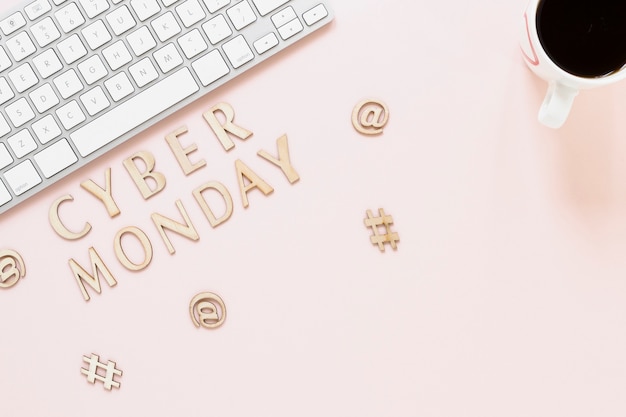 Free photo top view cyber monday text on desk