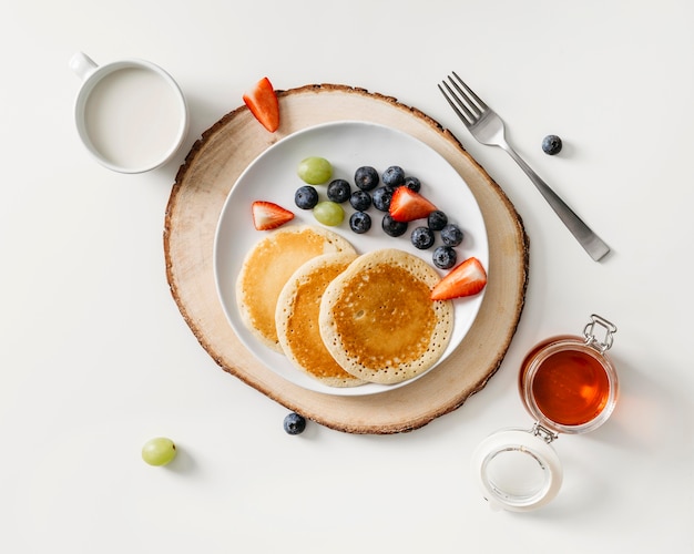 Foto gratuita vista dall'alto deliziosa colazione pasto composizione