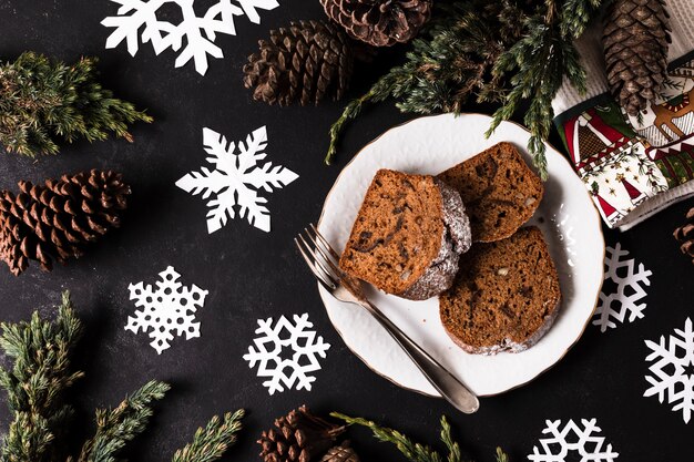 クリスマスパーティーのトップビューおいしいケーキ