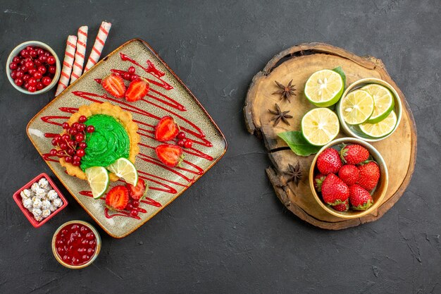 Top view delicious cake with fruits