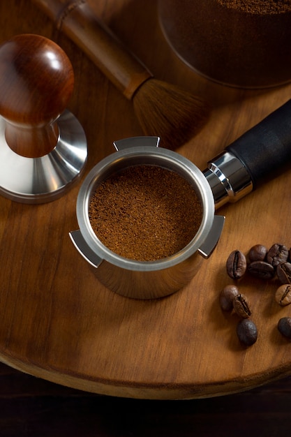 Foto gratuita vista dall'alto delizioso caffè sul tavolo