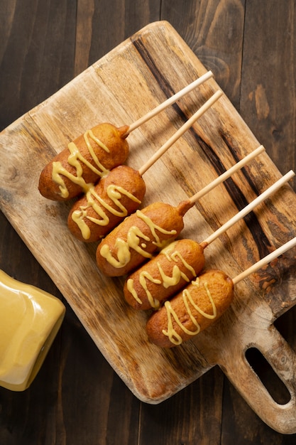 Vista dall'alto sul delizioso corn dog