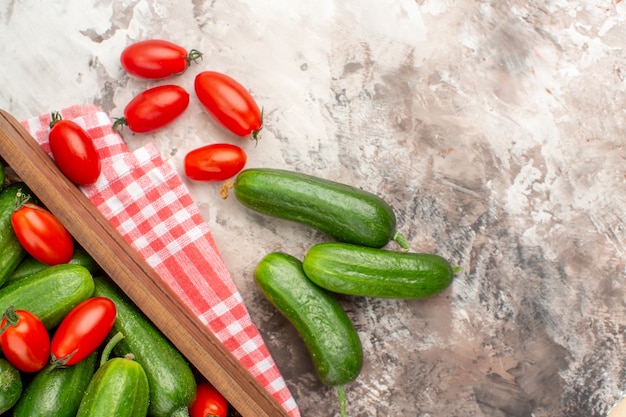 Free photo top view on delicious fresh ripe vegetables