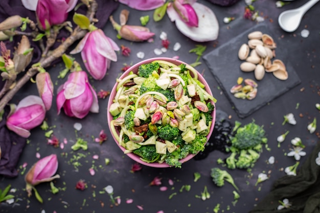 Free photo top view of the delicious vegan salad in the bowl