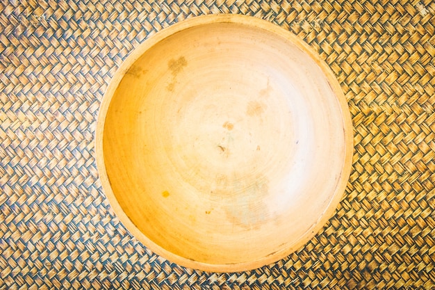 Free photo top of view empty wood bowl