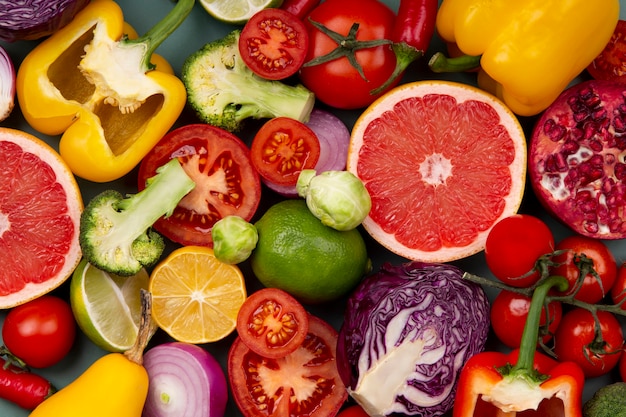 Foto gratuita disposizione cibo fresco vista dall'alto