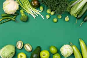 Free photo top view green fruits and vegetables