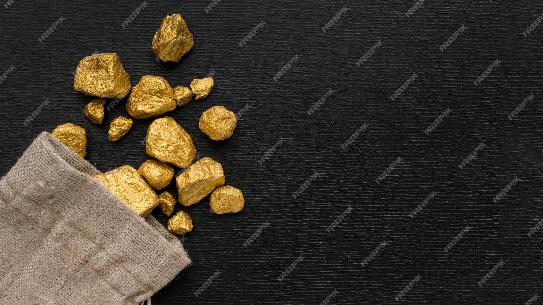 سعر الذهب اليوم الأربعاء 23 ابريل 2025