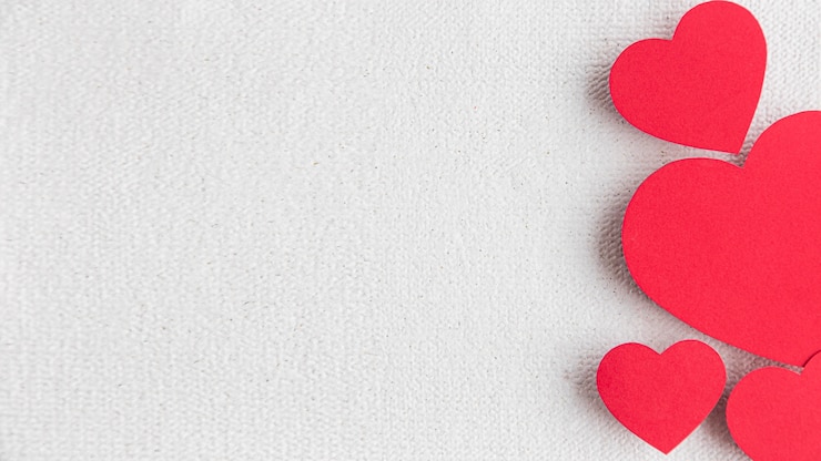 Free Photo top view of hearts arrangement with copy space