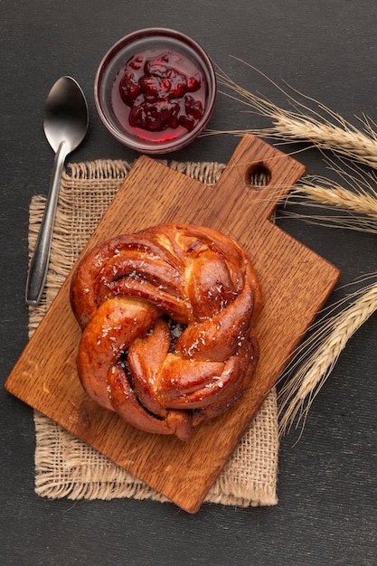 Foto gratuita vista dall'alto di bagel fatti in casa