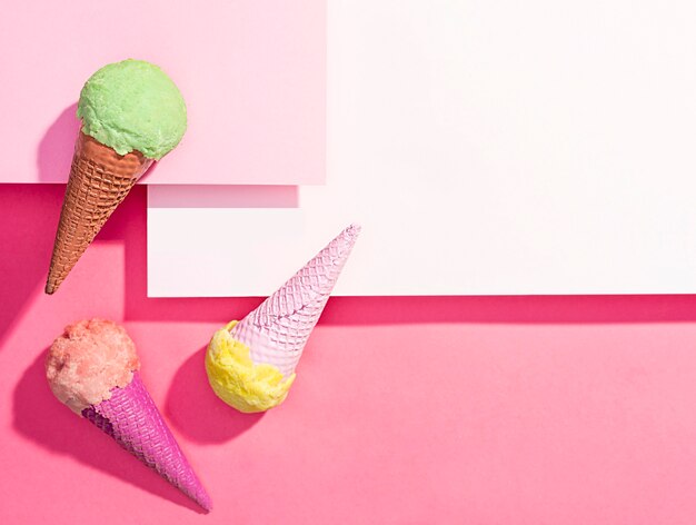 Free Photo top view ice cream on table