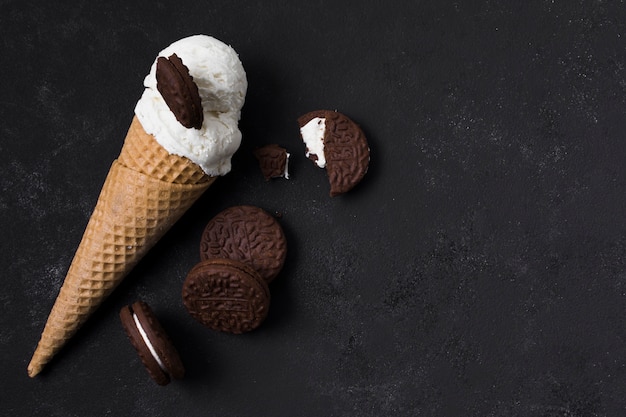 Top view ice cream with chocolate cookies