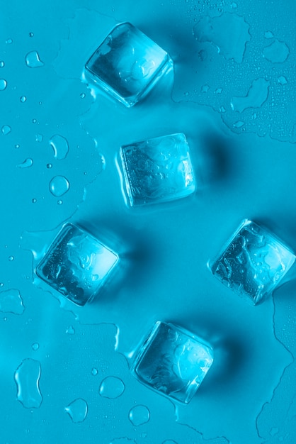 Top view  ice cubes arrangement