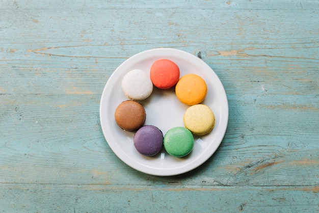 Top view macaron plate