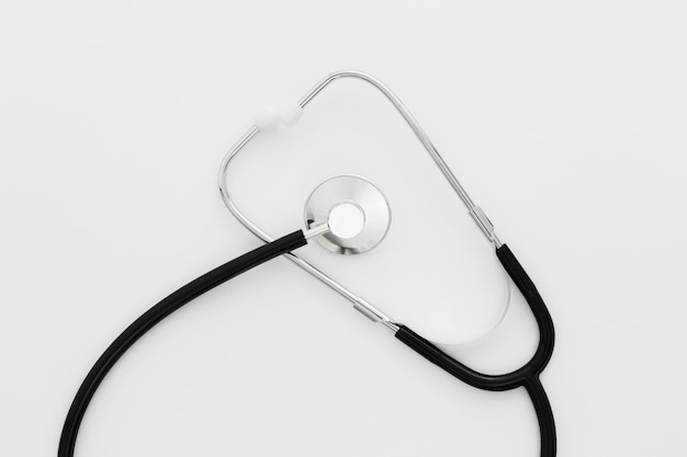 Free photo top view medical stethoscope