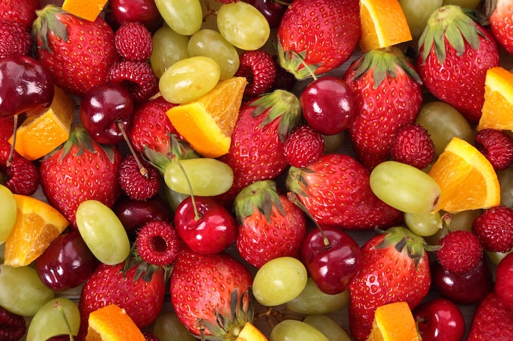 Free Photo top view of mixed fruit