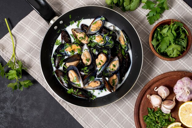 Top view mussels with parsley and garlic