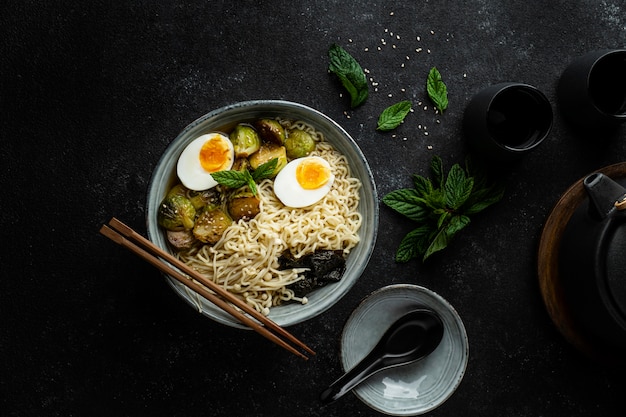 無料写真 ボウルの品揃えのトップビュー麺