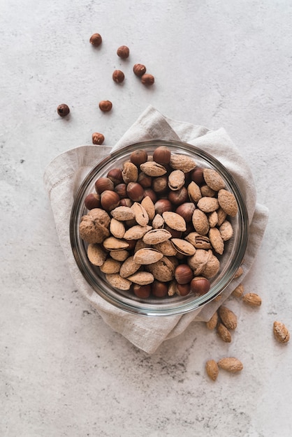 Free photo top view of nuts in bowl